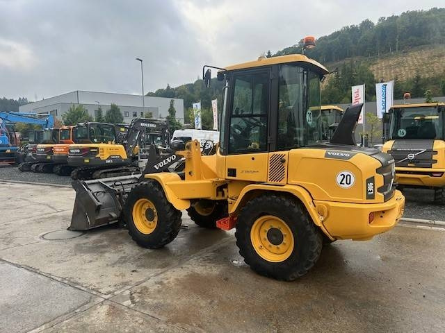 Volvo L 30 G - 휠 로더 : 사진 4 Volvo L 30 G - 휠 로더 : 사진 4
