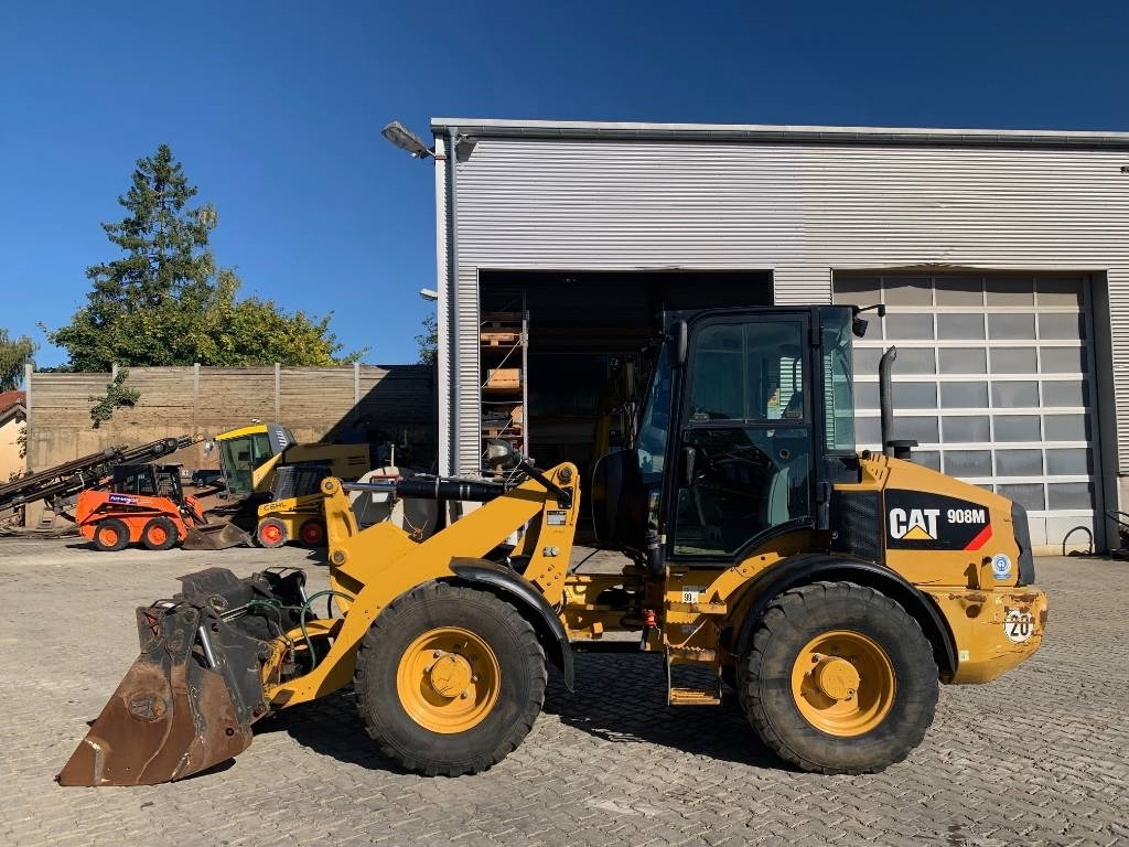 CAT 908M - 휠 로더 : 사진 2 CAT 908M - 휠 로더 : 사진 2
