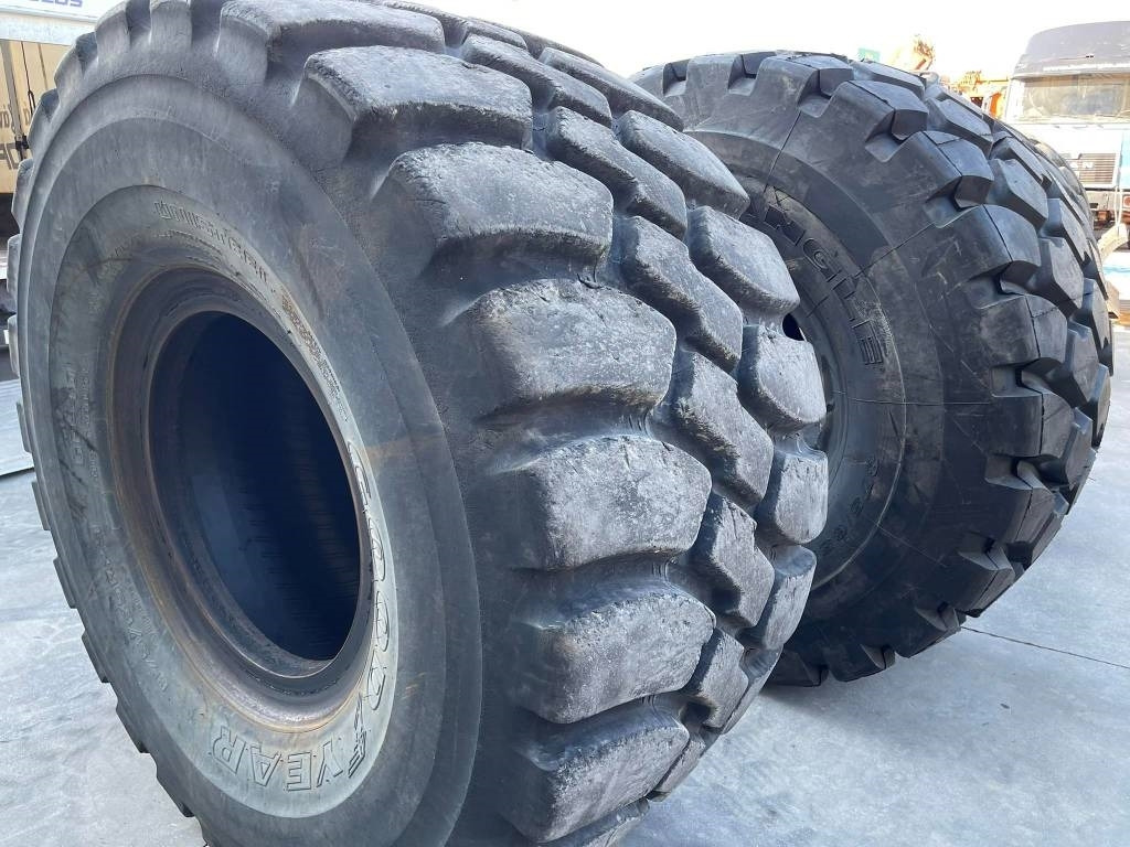 CAT 982M - 휠 로더 : 사진 3 CAT 982M - 휠 로더 : 사진 3