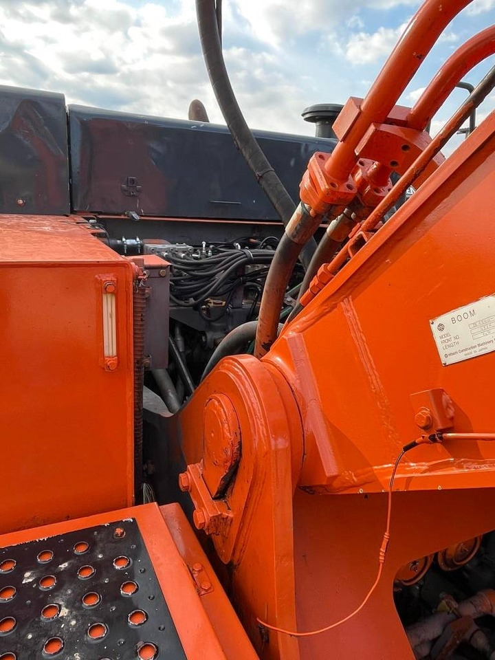 크롤러 굴삭기 Hitachi ZX470LCH-3 : 사진 15