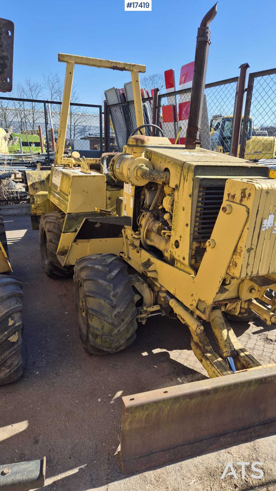 Chain excavator VERMEER V450 - 휠 굴삭기 : 사진 3 Chain excavator VERMEER V450 - 휠 굴삭기 : 사진 3