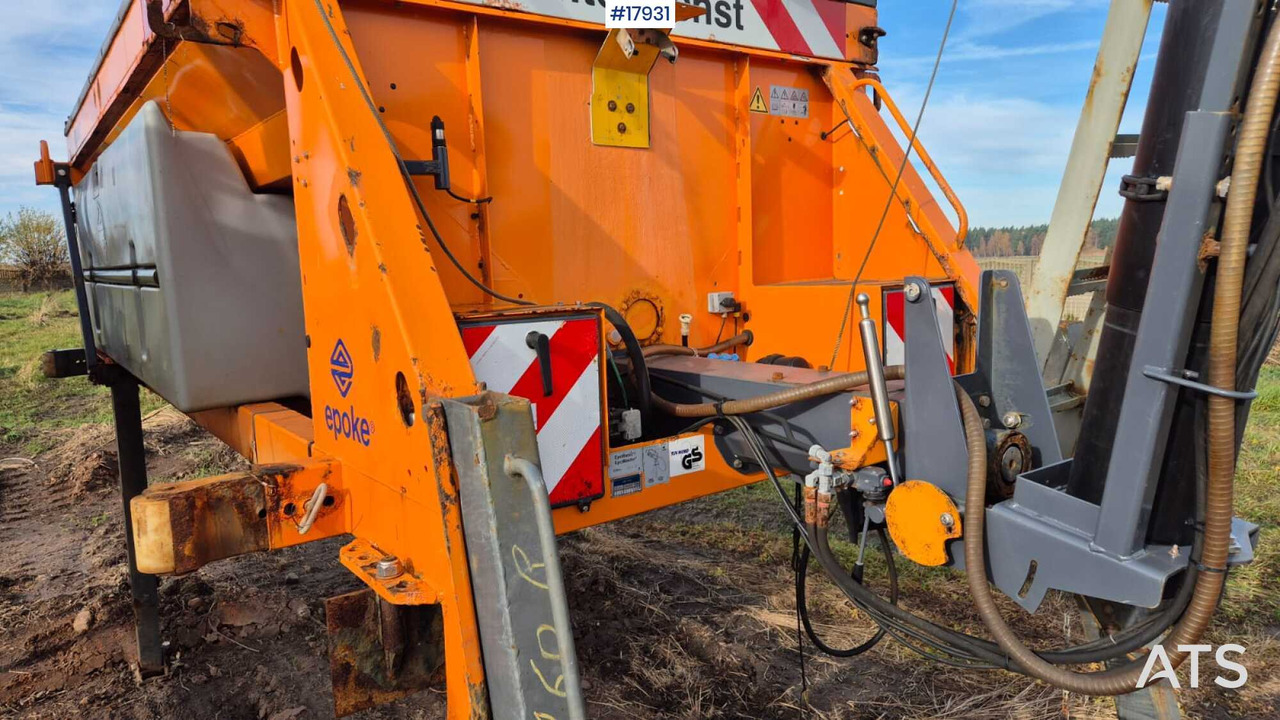 모래/ 소금 살포기 EPOKE SH3401 5m3 sand/salt spreader (2007) : 사진 11