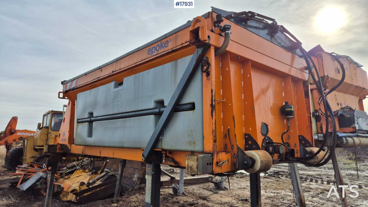 모래/ 소금 살포기 EPOKE SH3401 5m3 sand/salt spreader (2007) : 사진 6