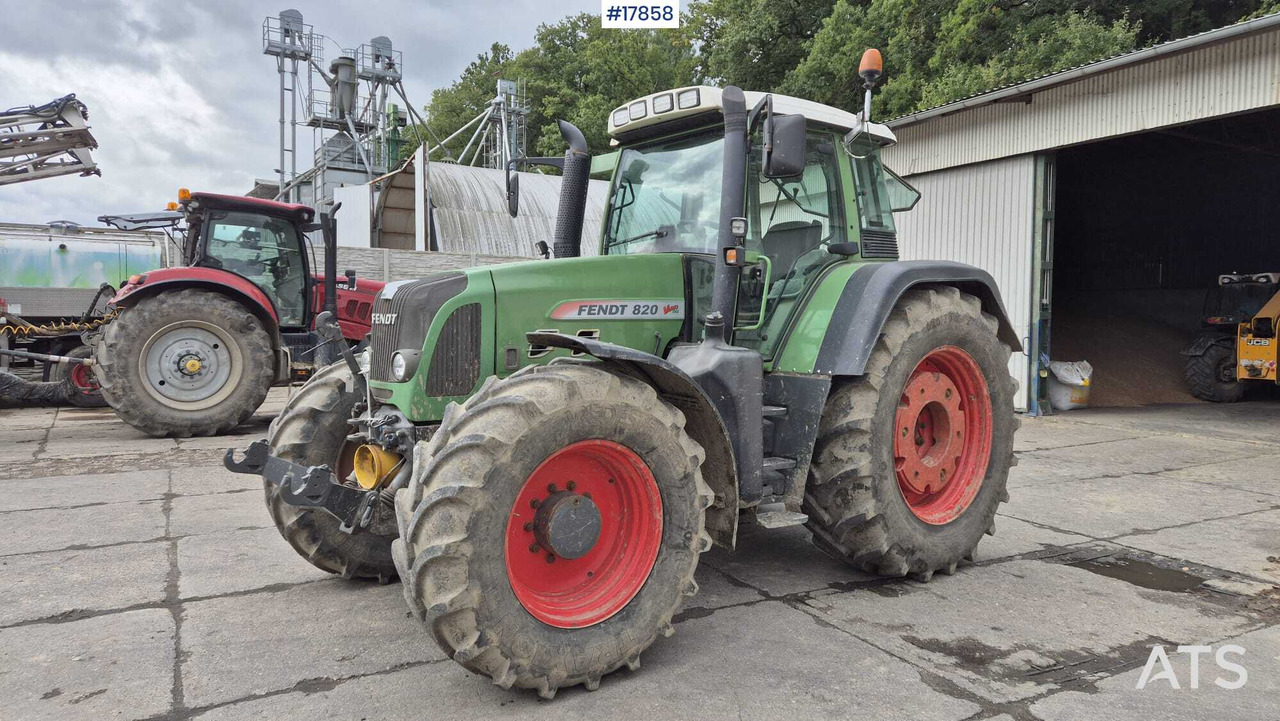 FENDT 820 VARIO TMS agricultural tractor (2011) - 장궤형 트랙터 : 사진 4 FENDT 820 VARIO TMS agricultural tractor (2011) - 장궤형 트랙터 : 사진 4
