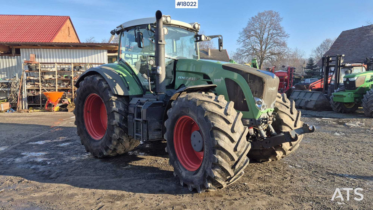 FENDT 933 Vario agricultural tractor (2015) - 장궤형 트랙터 : 사진 1 FENDT 933 Vario agricultural tractor (2015) - 장궤형 트랙터 : 사진 1