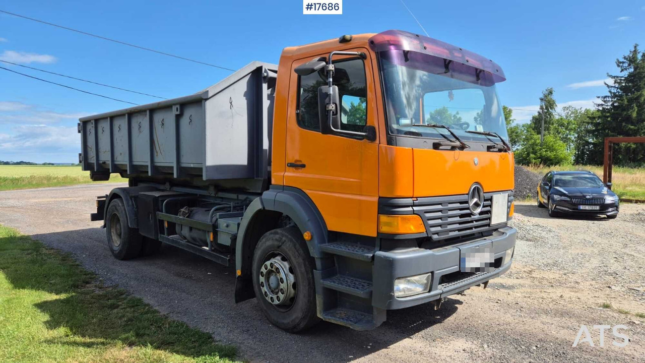 Mercedes-Benz 1828 hooklift (1999) two containers - 후크 리프트 트럭 : 사진 3 Mercedes-Benz 1828 hooklift (1999) two containers - 후크 리프트 트럭 : 사진 3