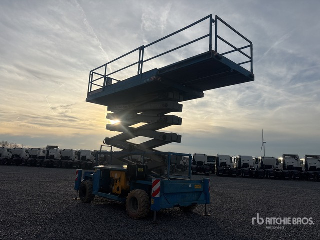 2008 Holland Lift COMBISTAR B-195DL25-4WD/P/N 4x4 Diesel Scissor Lift - 시저 리프트 : 사진 2 2008 Holland Lift COMBISTAR B-195DL25-4WD/P/N 4x4 Diesel Scissor Lift - 시저 리프트 : 사진 2