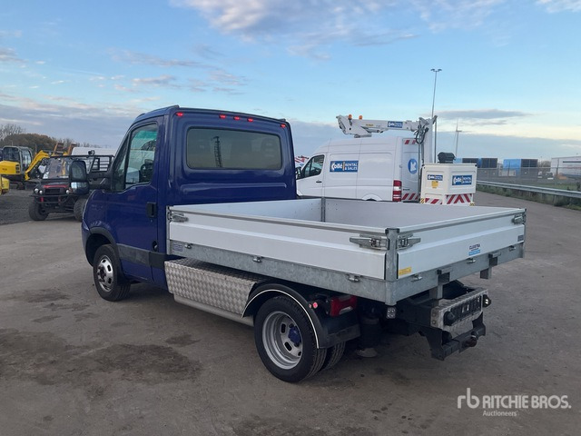 2010 Iveco 40C18 4x2 Van Truck - 플랫베드 밴 : 사진 3 2010 Iveco 40C18 4x2 Van Truck - 플랫베드 밴 : 사진 3