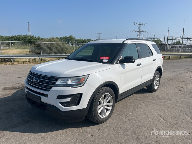 2015 Ford Explorer Base 3.5 4WD SUV - SUV : 사진 3 2015 Ford Explorer Base 3.5 4WD SUV - SUV : 사진 3