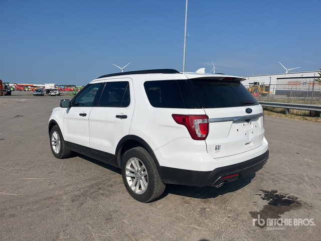 2015 Ford Explorer Base 3.5 4WD SUV - SUV : 사진 2 2015 Ford Explorer Base 3.5 4WD SUV - SUV : 사진 2