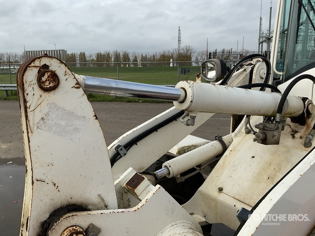 2015 Volvo L30G Wiellader - 휠 로더 : 사진 5 2015 Volvo L30G Wiellader - 휠 로더 : 사진 5