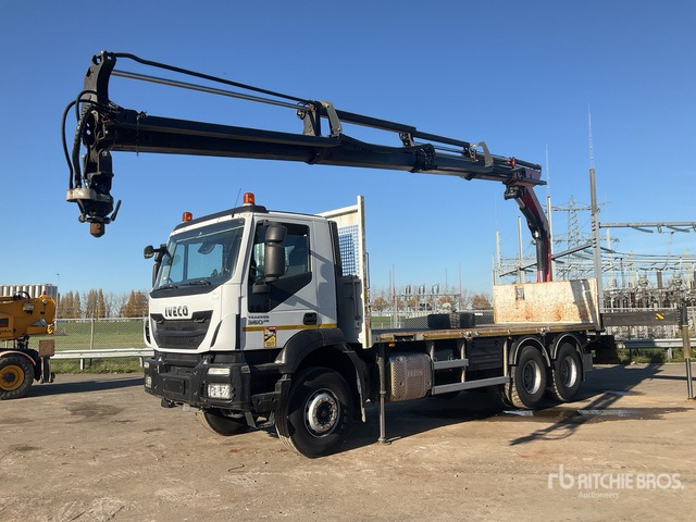 2017 Iveco AD860T 2017 Palfinger on 6x4 Flatbed Truck with Crane - 드롭사이드/ 플랫베드 트럭, 크레인 트럭 : 사진 1 2017 Iveco AD860T 2017 Palfinger on 6x4 Flatbed Truck with Crane - 드롭사이드/ 플랫베드 트럭, 크레인 트럭 : 사진 1