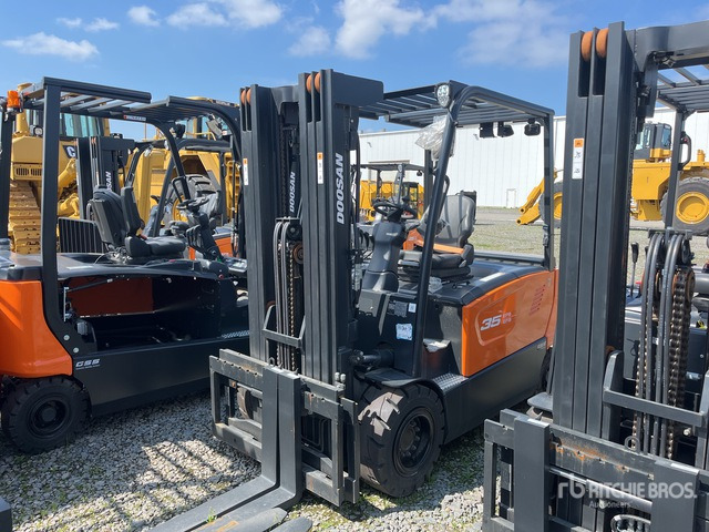 2024 Doosan B35X-7 PLUS - 전기 지게차 : 사진 2 2024 Doosan B35X-7 PLUS - 전기 지게차 : 사진 2