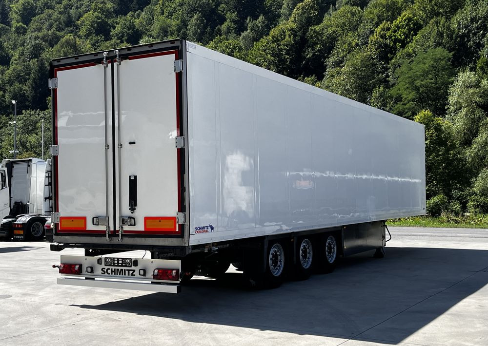 Schmitz Cargobull Chłodnia // 2010 Rok // 2 osie podnoszone // Doppelstock // Kosz paletowy // - 냉동 세미 트레일러 : 사진 1 Schmitz Cargobull Chłodnia // 2010 Rok // 2 osie podnoszone // Doppelstock // Kosz paletowy // - 냉동 세미 트레일러 : 사진 1