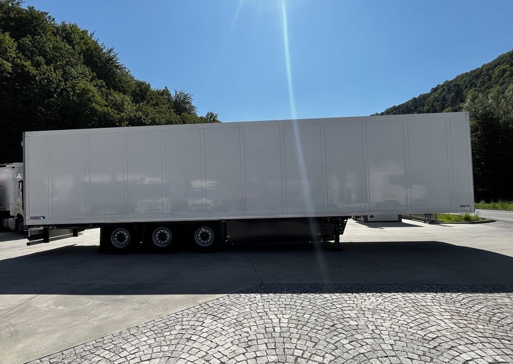 Schmitz Cargobull Chłodnia // 2010 Rok // 2 osie podnoszone // Doppelstock // Kosz paletowy // - 냉동 세미 트레일러 : 사진 4 Schmitz Cargobull Chłodnia // 2010 Rok // 2 osie podnoszone // Doppelstock // Kosz paletowy // - 냉동 세미 트레일러 : 사진 4