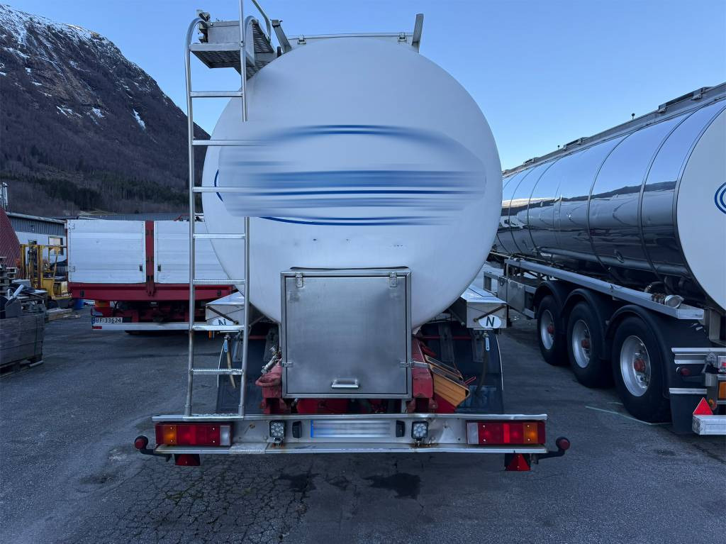 Annet Schrader tank trailer 32 m2 - 유조 세미 트레일러 : 사진 3 Annet Schrader tank trailer 32 m2 - 유조 세미 트레일러 : 사진 3