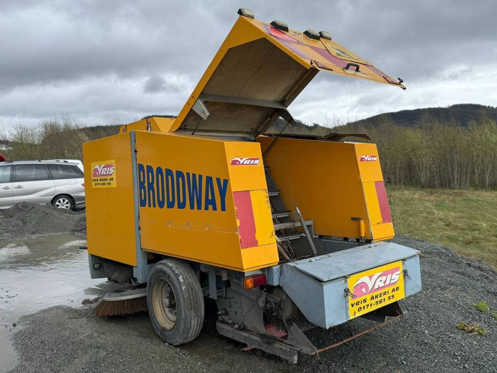 Broddway Combi feievogn - 거리 청소 차량 : 사진 2 Broddway Combi feievogn - 거리 청소 차량 : 사진 2