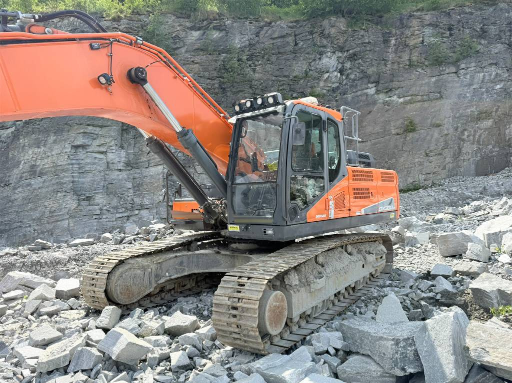 Doosan DX 300 LC-5 - 크롤러 굴삭기 : 사진 2 Doosan DX 300 LC-5 - 크롤러 굴삭기 : 사진 2