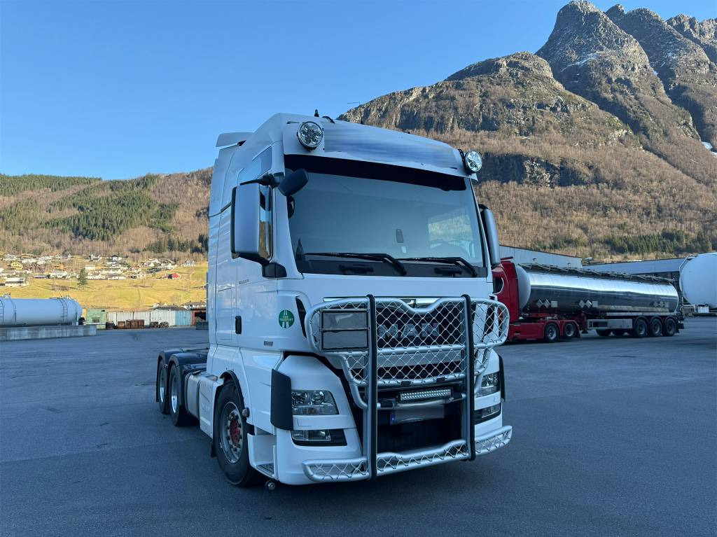 MAN TGX 26.640 6x4 - 트랙터 유닛 : 사진 3 MAN TGX 26.640 6x4 - 트랙터 유닛 : 사진 3