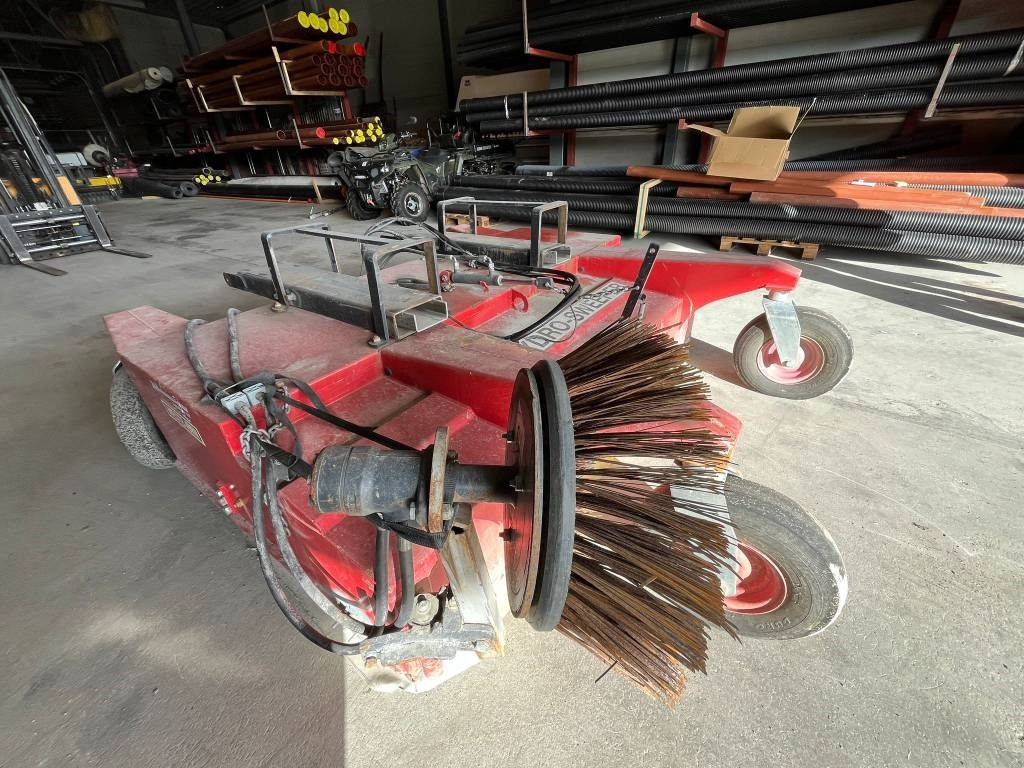 Westbjorn Hydro-Sweeper 2000 SSH - 빗자루 : 사진 5 Westbjorn Hydro-Sweeper 2000 SSH - 빗자루 : 사진 5