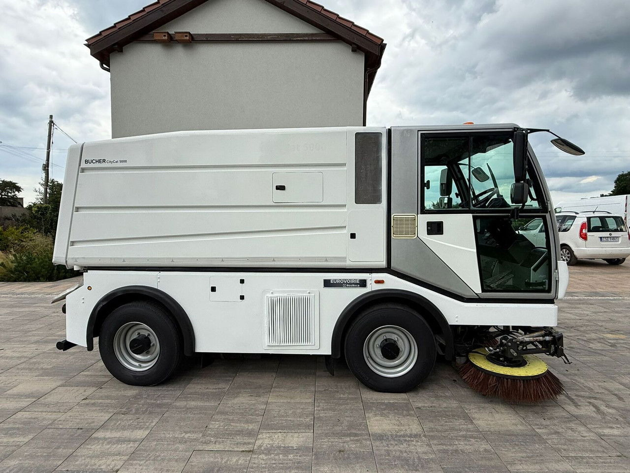 Bucher Citycat 5000 Zamiatarka 2014 Rok Kamera cofania Kl imatyzacja - 거리 청소 차량 : 사진 4 Bucher Citycat 5000 Zamiatarka 2014 Rok Kamera cofania Kl imatyzacja - 거리 청소 차량 : 사진 4
