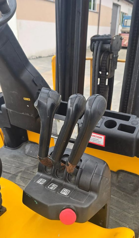 전기 지게차 Hyster J2.5XN : 사진 12