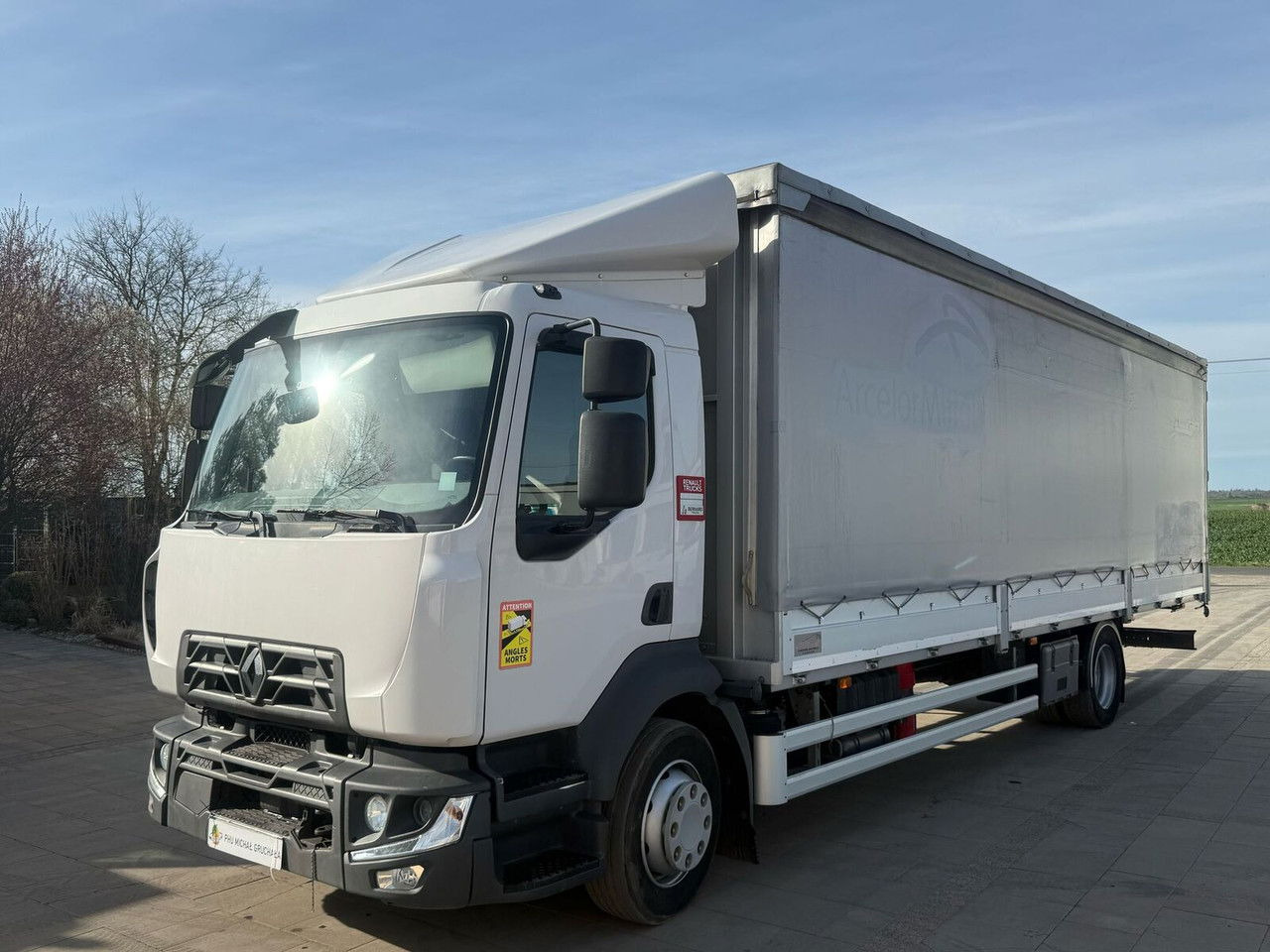 Renault D12 - 커튼사이더 트럭 : 사진 3 Renault D12 - 커튼사이더 트럭 : 사진 3