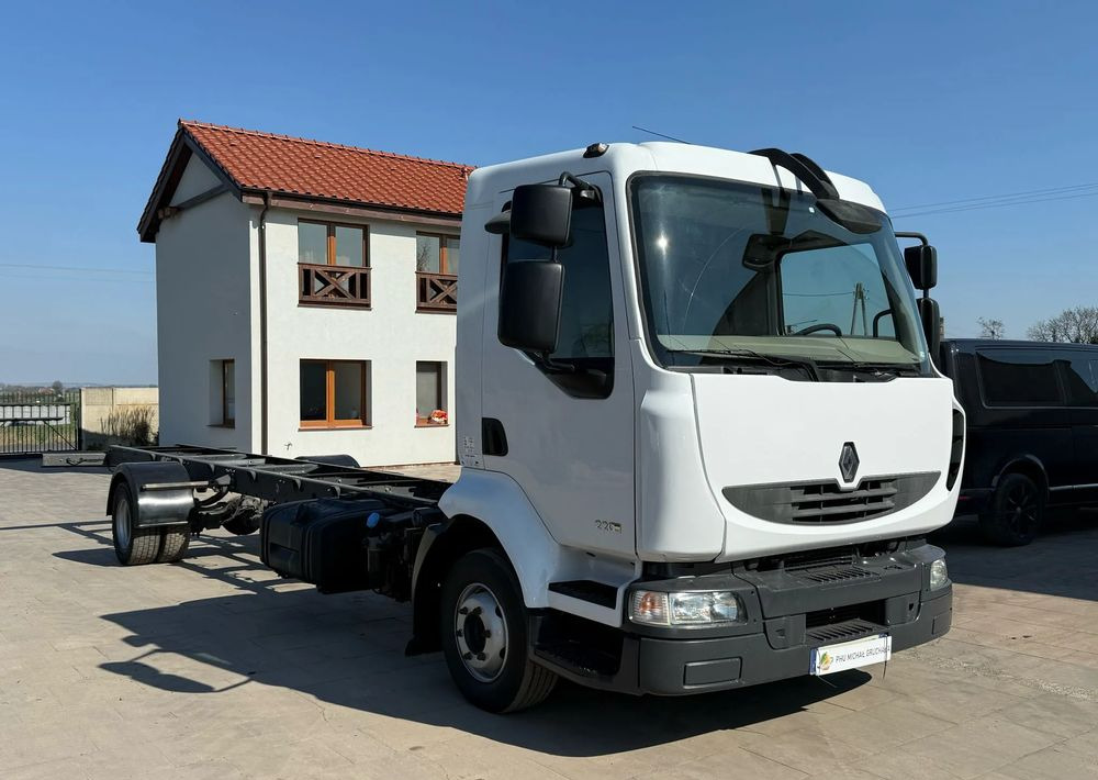 Renault Midlum 220 DXI - 캡 새시 트럭 : 사진 1 Renault Midlum 220 DXI - 캡 새시 트럭 : 사진 1