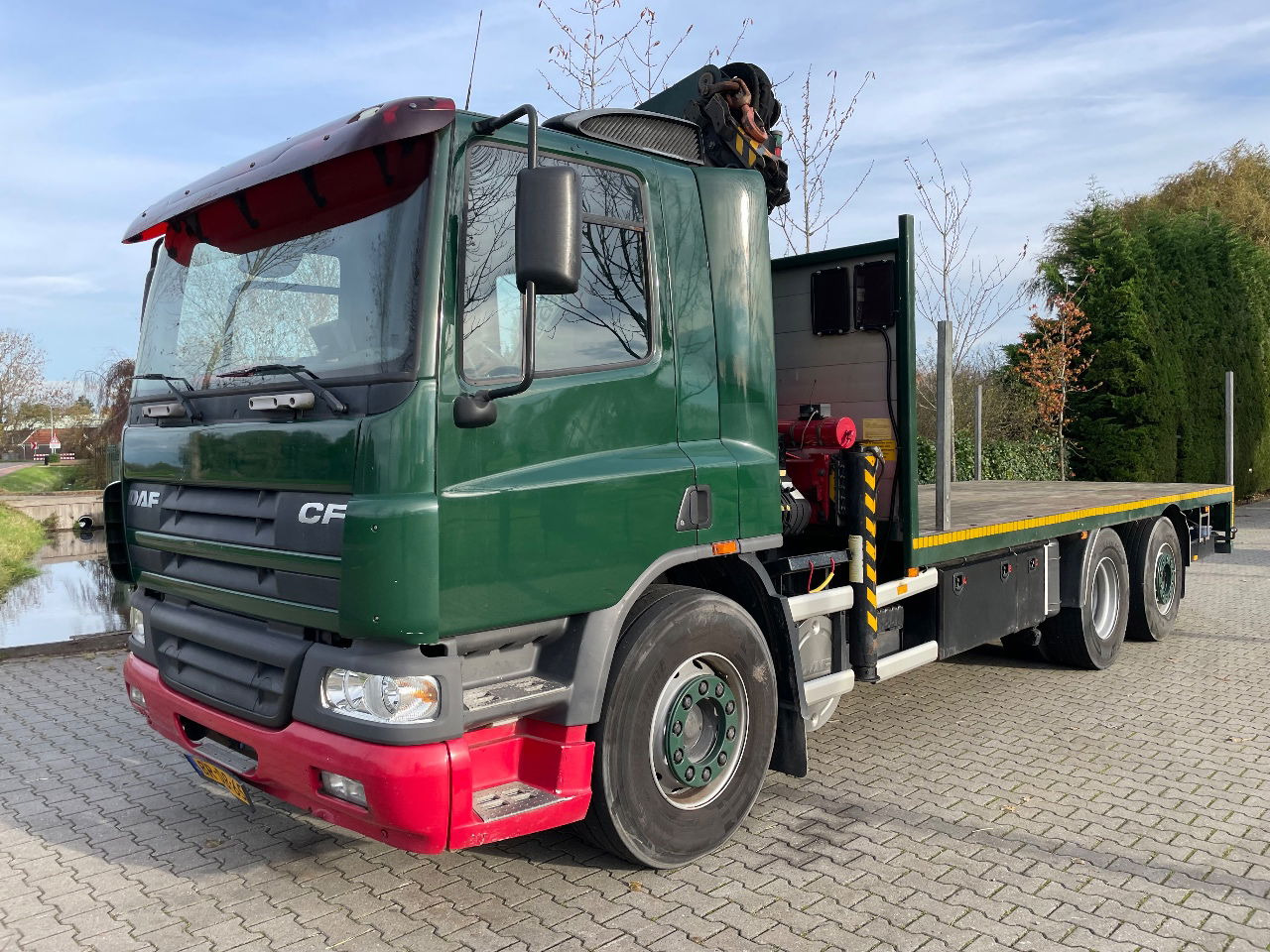 DAF CF 75.310 With Palfinger PK20002 crane - 드롭사이드/ 플랫베드 트럭, 크레인 트럭 : 사진 2 DAF CF 75.310 With Palfinger PK20002 crane - 드롭사이드/ 플랫베드 트럭, 크레인 트럭 : 사진 2