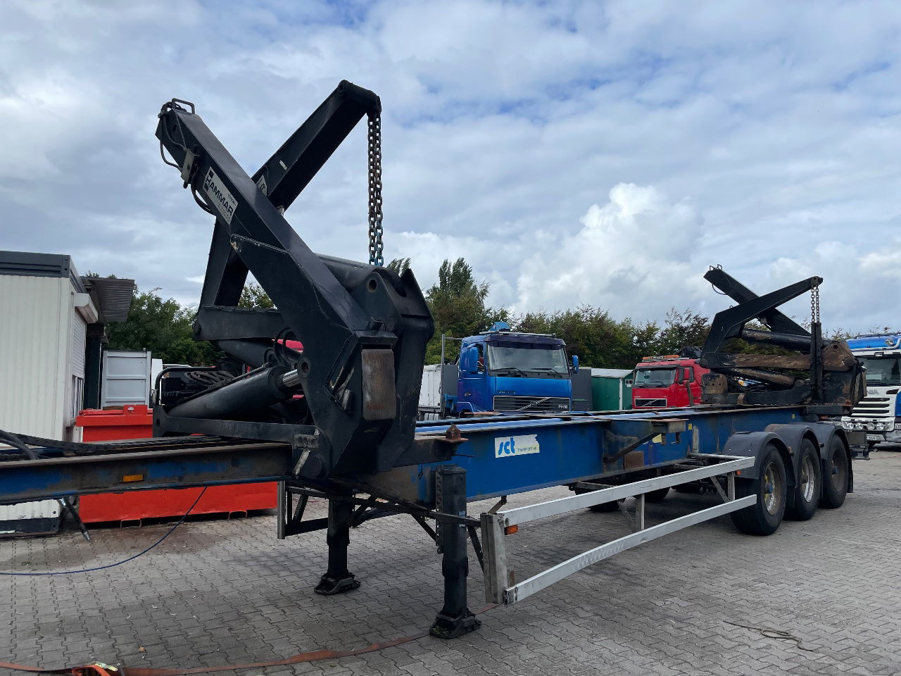 Hammar 151 HS side loader - 컨테이너 운반 장치/ 스와프 보디 세미 트레일러 : 사진 1 Hammar 151 HS side loader - 컨테이너 운반 장치/ 스와프 보디 세미 트레일러 : 사진 1