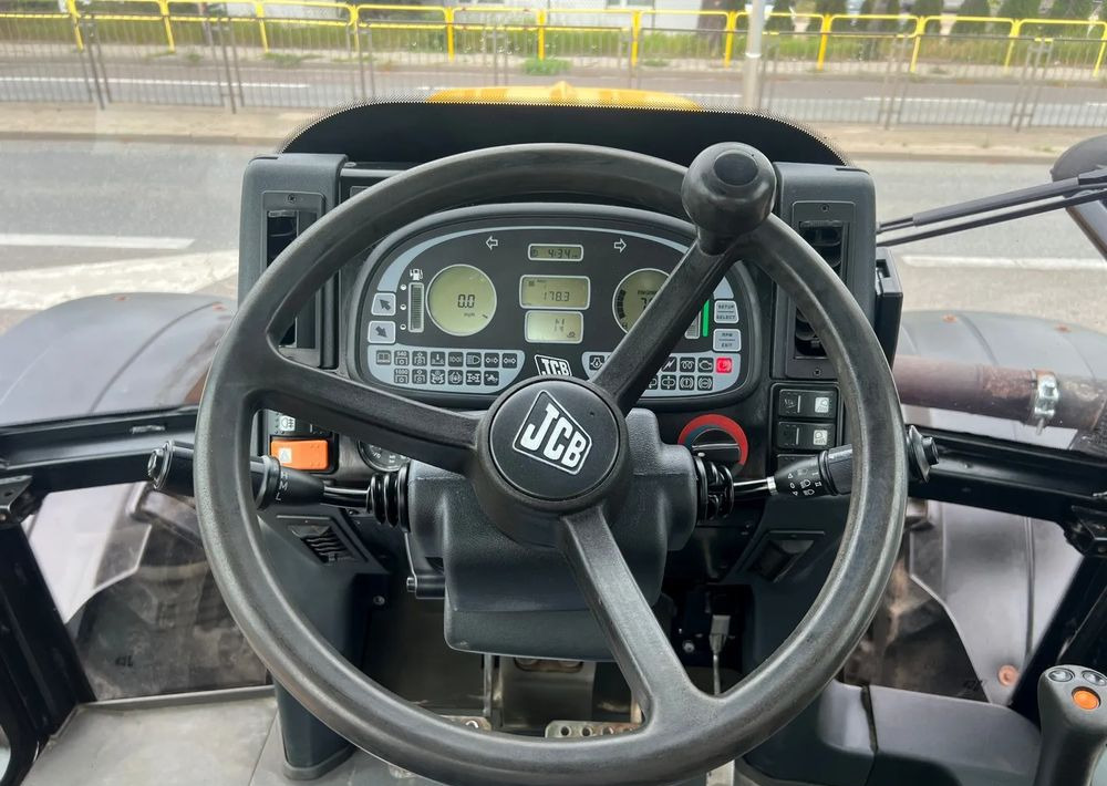 리스 JCB Fastrac 2155 JCB Fastrac 2155 : 사진 16
