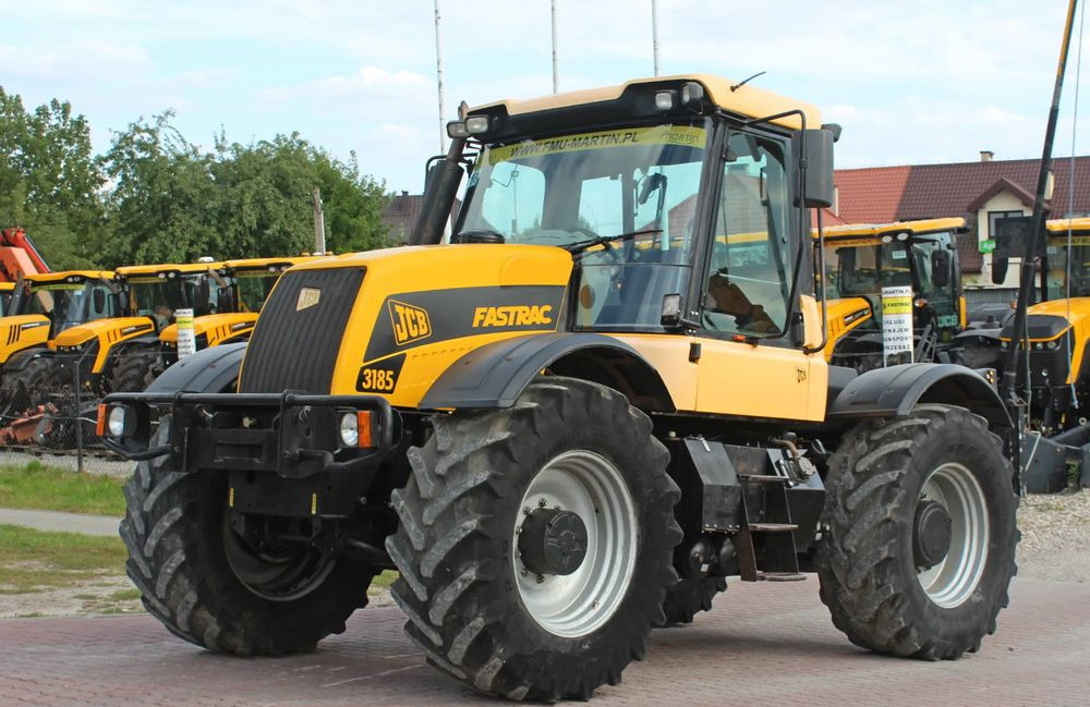 JCB Fastrac 3185 - 장궤형 트랙터 : 사진 3 JCB Fastrac 3185 - 장궤형 트랙터 : 사진 3