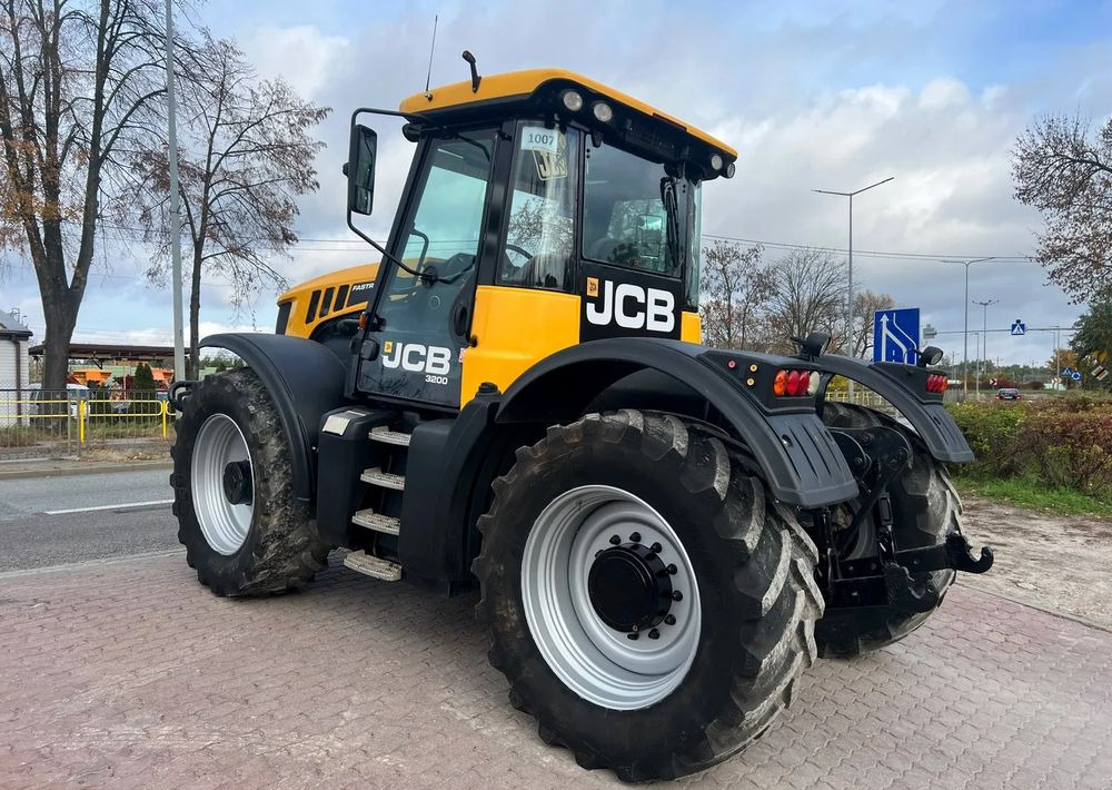 JCB Fastrac 3200 Xtra - 장궤형 트랙터 : 사진 4 JCB Fastrac 3200 Xtra - 장궤형 트랙터 : 사진 4