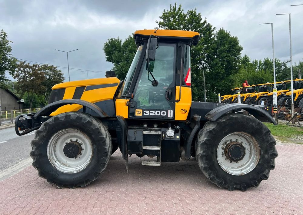 JCB Fastrac 3200 - 장궤형 트랙터 : 사진 3 JCB Fastrac 3200 - 장궤형 트랙터 : 사진 3