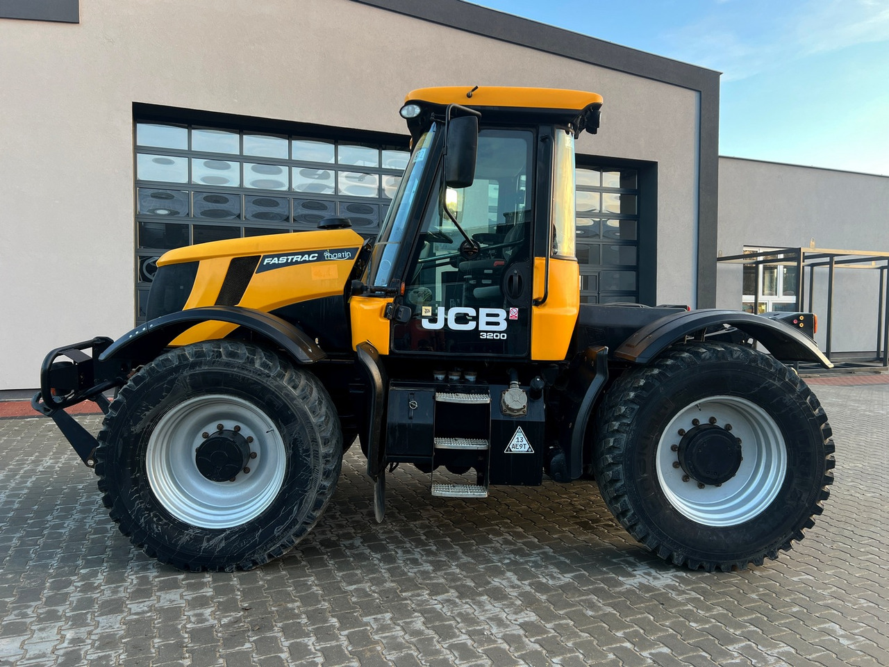 JCB Fastrac 3200 - 장궤형 트랙터 : 사진 2 JCB Fastrac 3200 - 장궤형 트랙터 : 사진 2