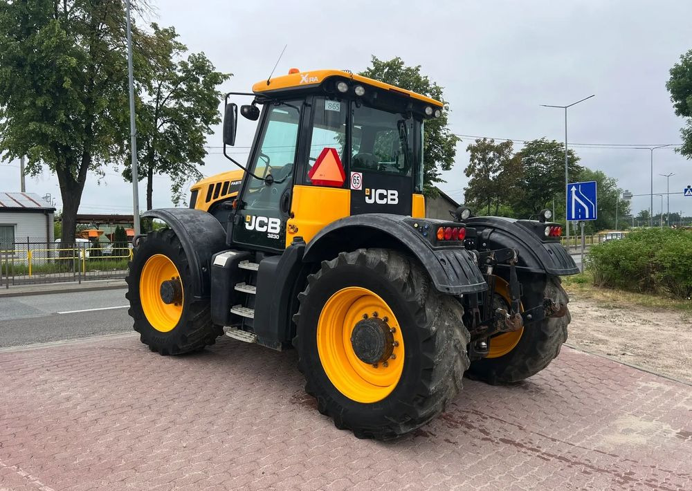 JCB Fastrac 3230 Xtra - 장궤형 트랙터 : 사진 3 JCB Fastrac 3230 Xtra - 장궤형 트랙터 : 사진 3