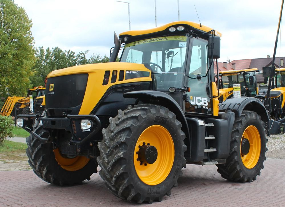 JCB Fastrac 3230 Xtra - 장궤형 트랙터 : 사진 1 JCB Fastrac 3230 Xtra - 장궤형 트랙터 : 사진 1