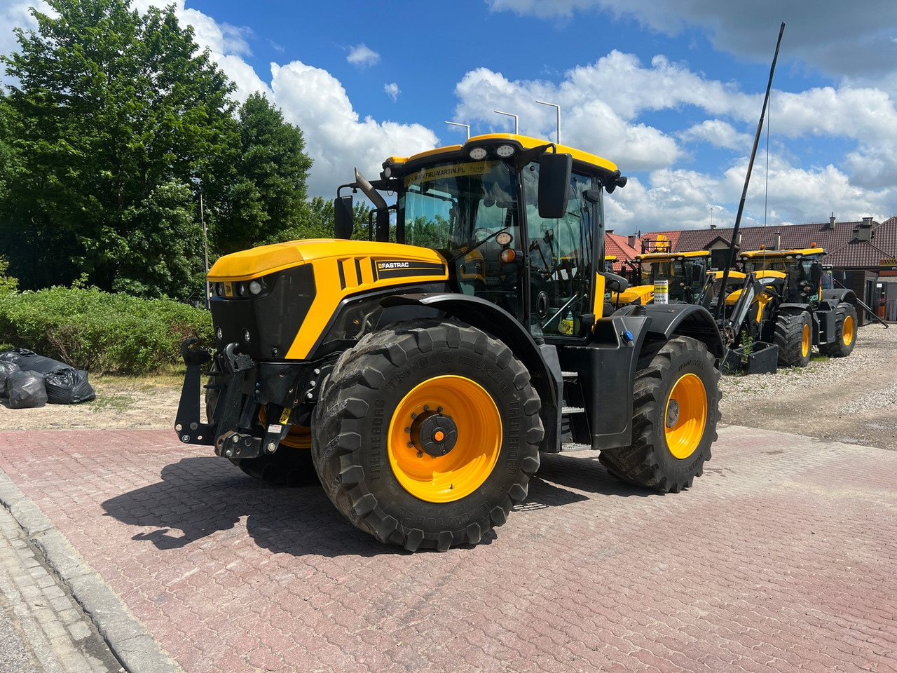 JCB Fastrac 4220 - 장궤형 트랙터 : 사진 1 JCB Fastrac 4220 - 장궤형 트랙터 : 사진 1