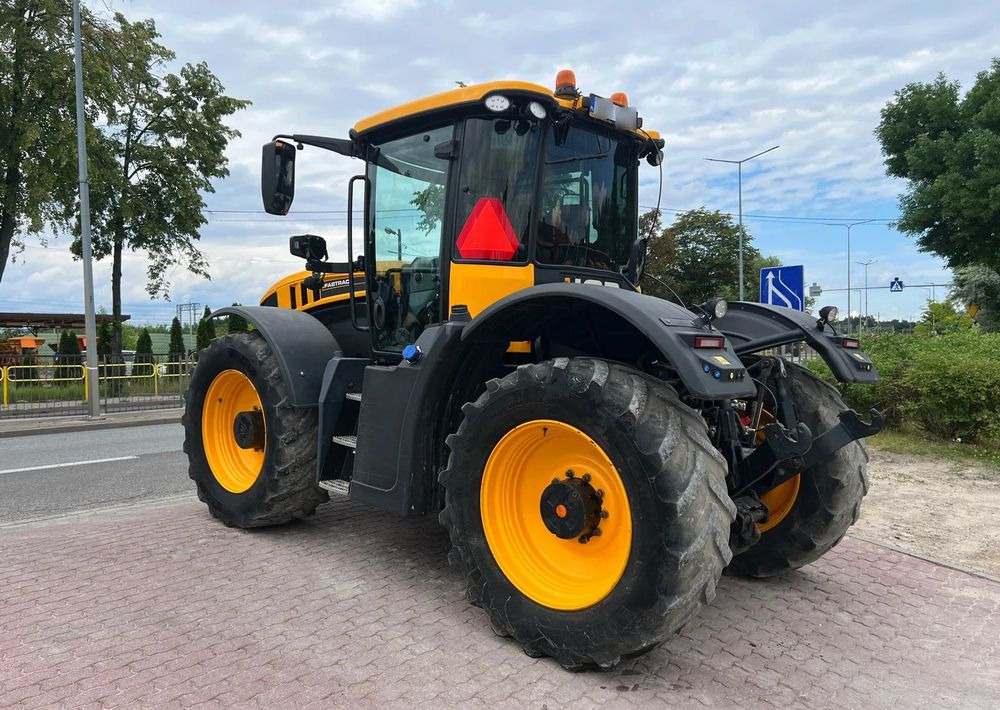 JCB Fastrac 4220 - 장궤형 트랙터 : 사진 3 JCB Fastrac 4220 - 장궤형 트랙터 : 사진 3