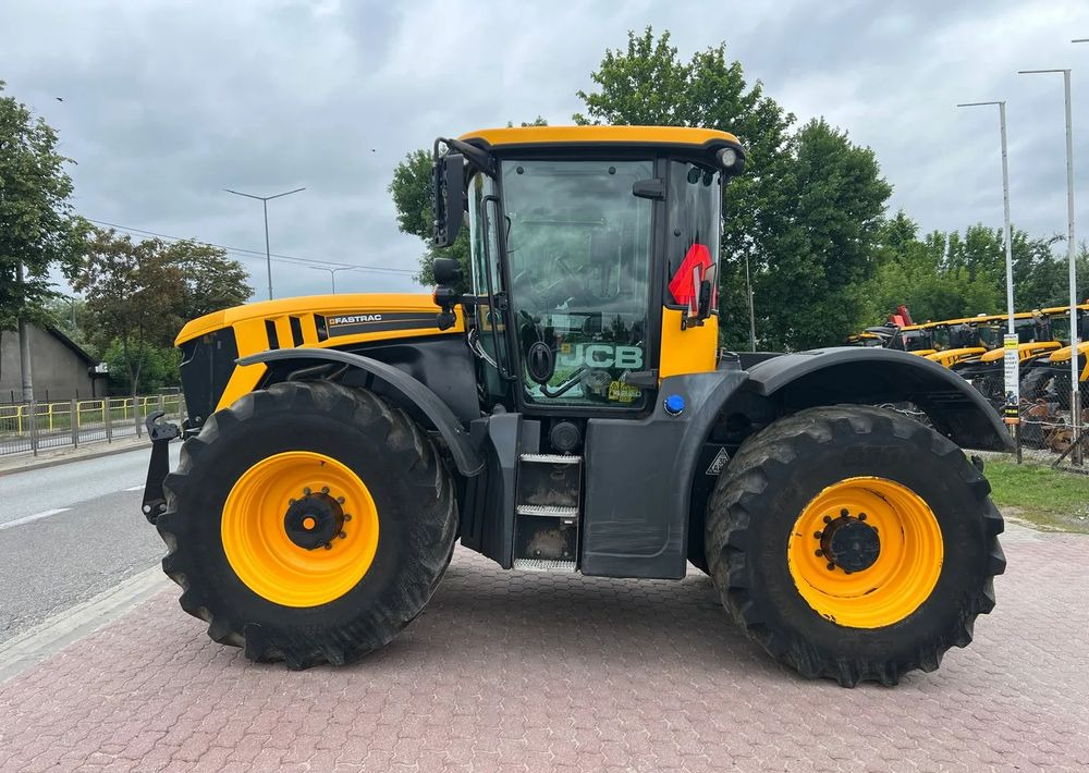 JCB Fastrac 4220 - 장궤형 트랙터 : 사진 2 JCB Fastrac 4220 - 장궤형 트랙터 : 사진 2