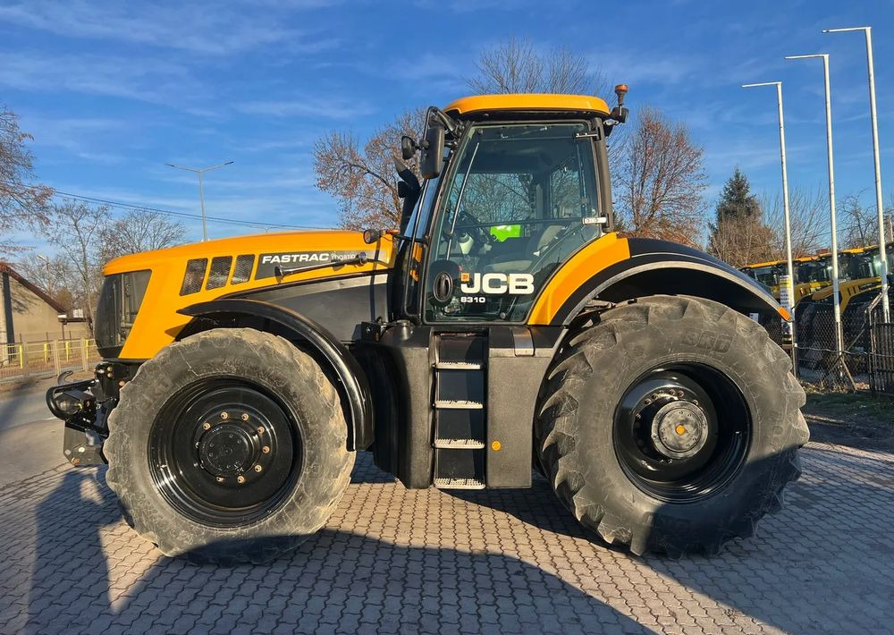 JCB Fastrac 8310 - 장궤형 트랙터 : 사진 2 JCB Fastrac 8310 - 장궤형 트랙터 : 사진 2