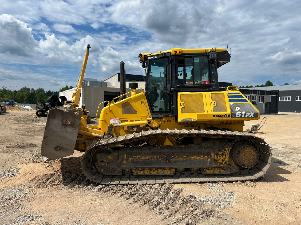 KOMATSU D61PX-23 - 불도저 : 사진 4 KOMATSU D61PX-23 - 불도저 : 사진 4