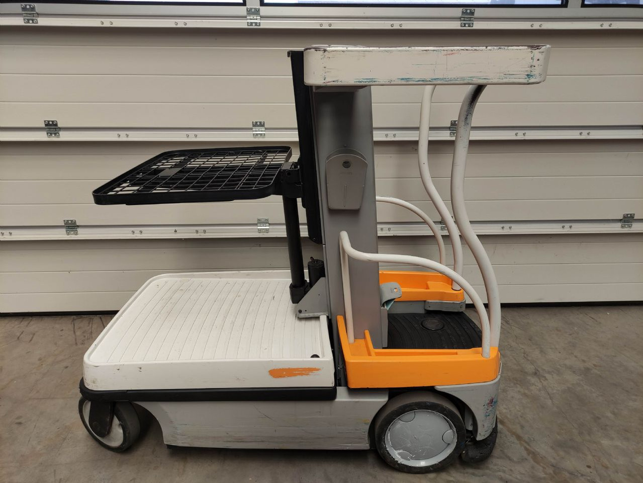 Crown WAV50-118 - 오더 피커 : 사진 1 Crown WAV50-118 - 오더 피커 : 사진 1