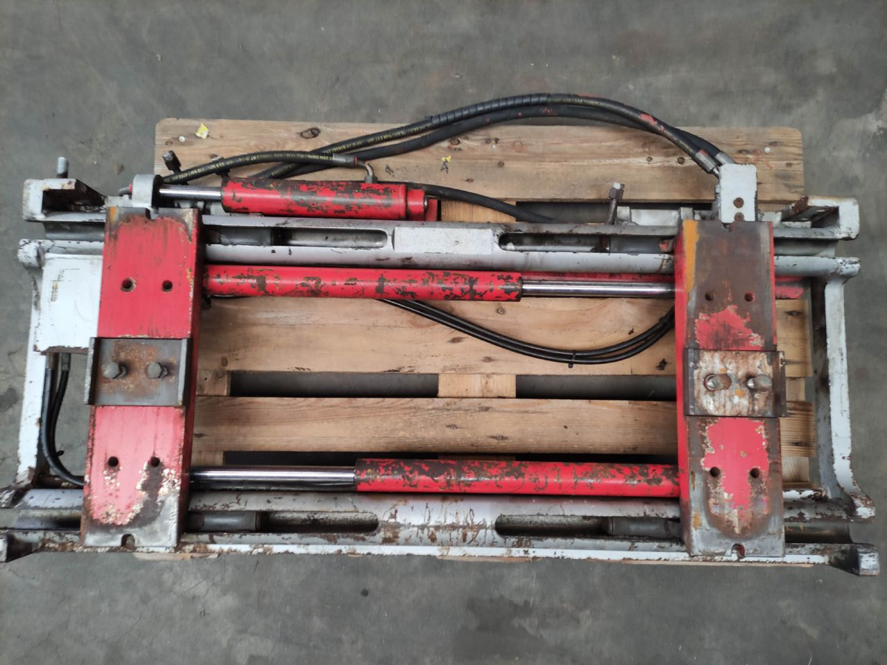 Durwen RZV 35-S - 부착물 자재 취급 장비 용 : 사진 1 Durwen RZV 35-S - 부착물 자재 취급 장비 용 : 사진 1