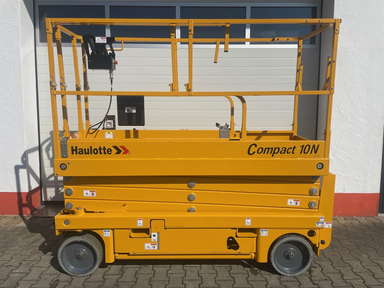 시저 리프트 Haulotte Compact 10N : 사진 1