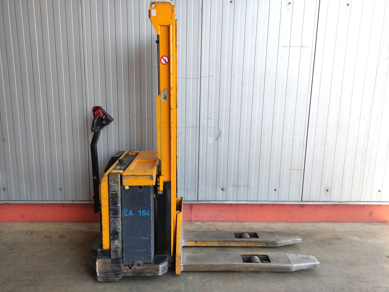 Jungheinrich EJC A 12.5 - 스태커 : 사진 2 Jungheinrich EJC A 12.5 - 스태커 : 사진 2