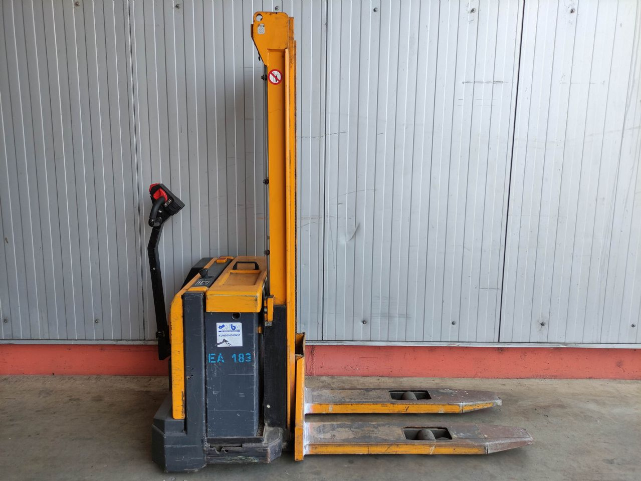 Jungheinrich EJC A12.5 G - 스태커 : 사진 2 Jungheinrich EJC A12.5 G - 스태커 : 사진 2