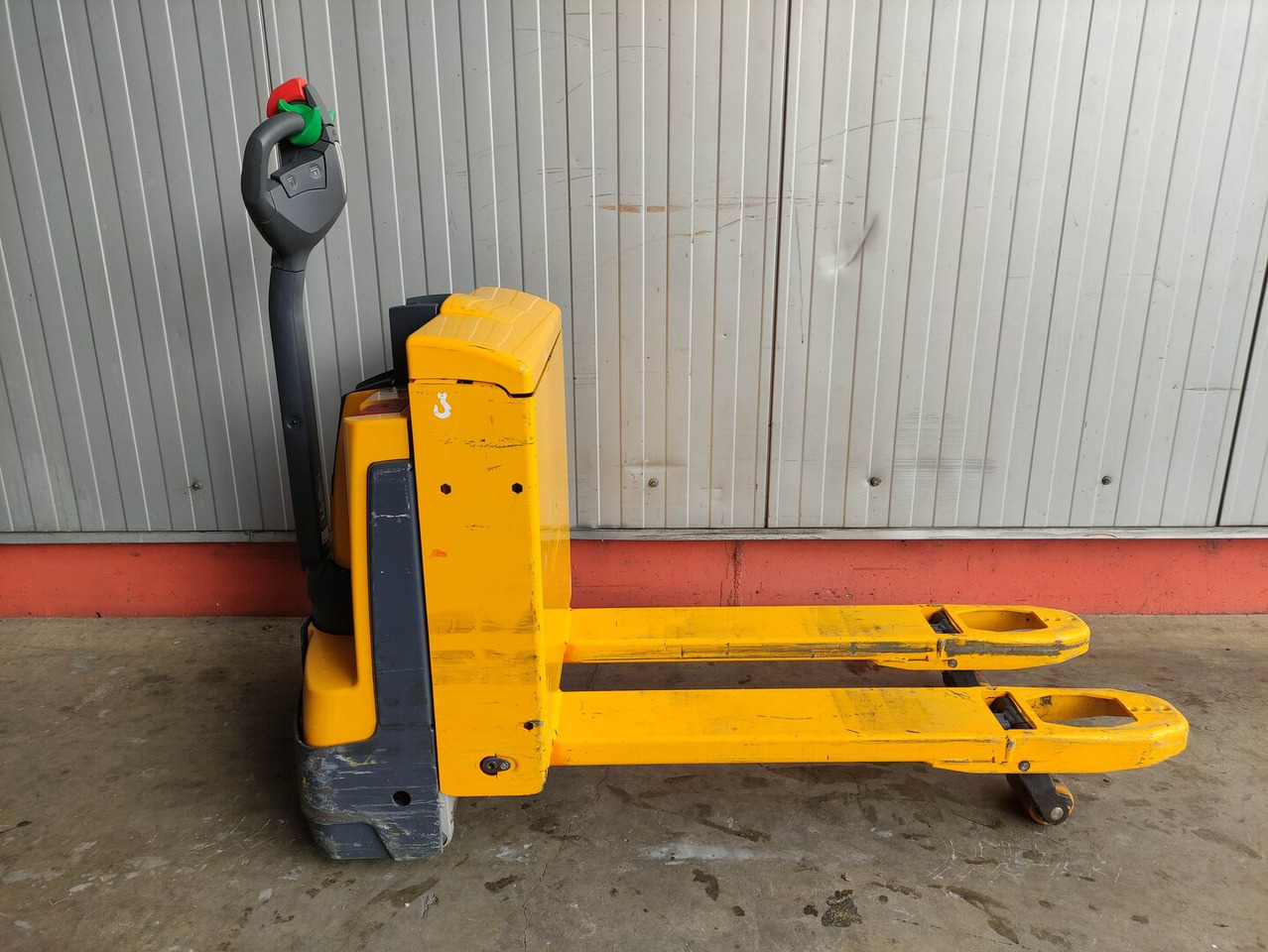 Jungheinrich EJE 116 - 팔레트 트럭 : 사진 2 Jungheinrich EJE 116 - 팔레트 트럭 : 사진 2