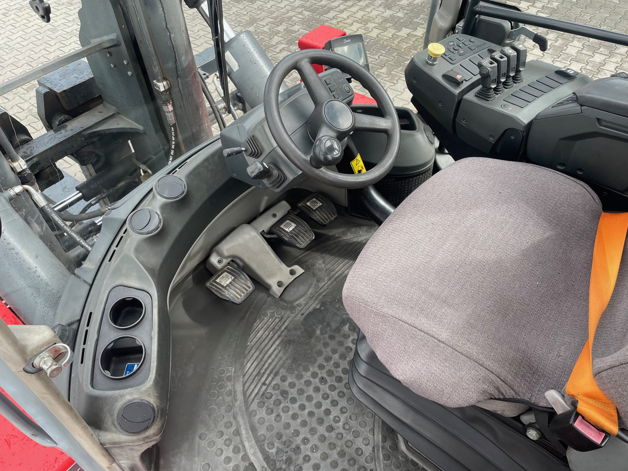 Kalmar DCG160-12 - 컨테이너 핸들러 : 사진 5 Kalmar DCG160-12 - 컨테이너 핸들러 : 사진 5