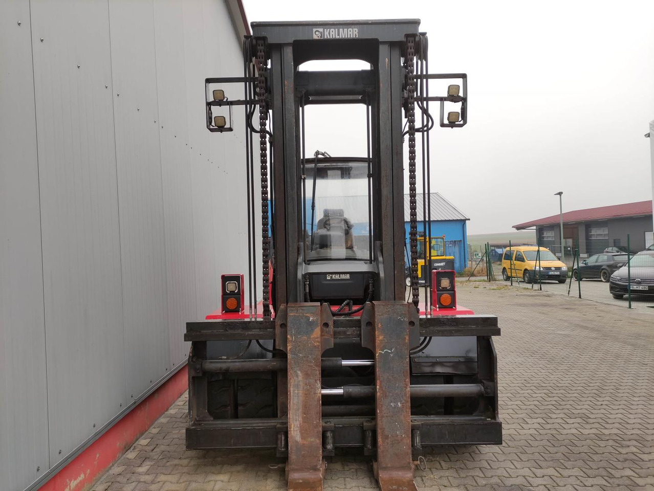 Kalmar DCG160-12 - 컨테이너 핸들러 : 사진 3 Kalmar DCG160-12 - 컨테이너 핸들러 : 사진 3
